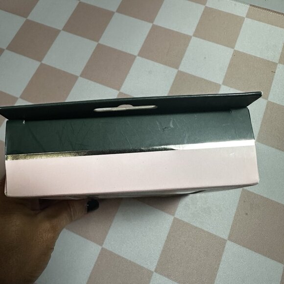 NIB Kate Spade New York GINGERBREAD 3rd Gen AirPods Carrying Case K9401 - Picture 7 of 8